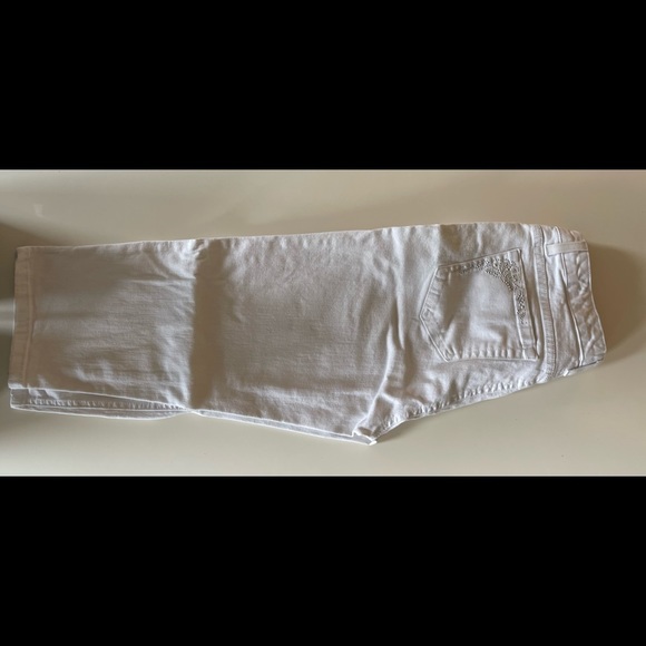 Jones New York white Capris - Picture 1 of 4